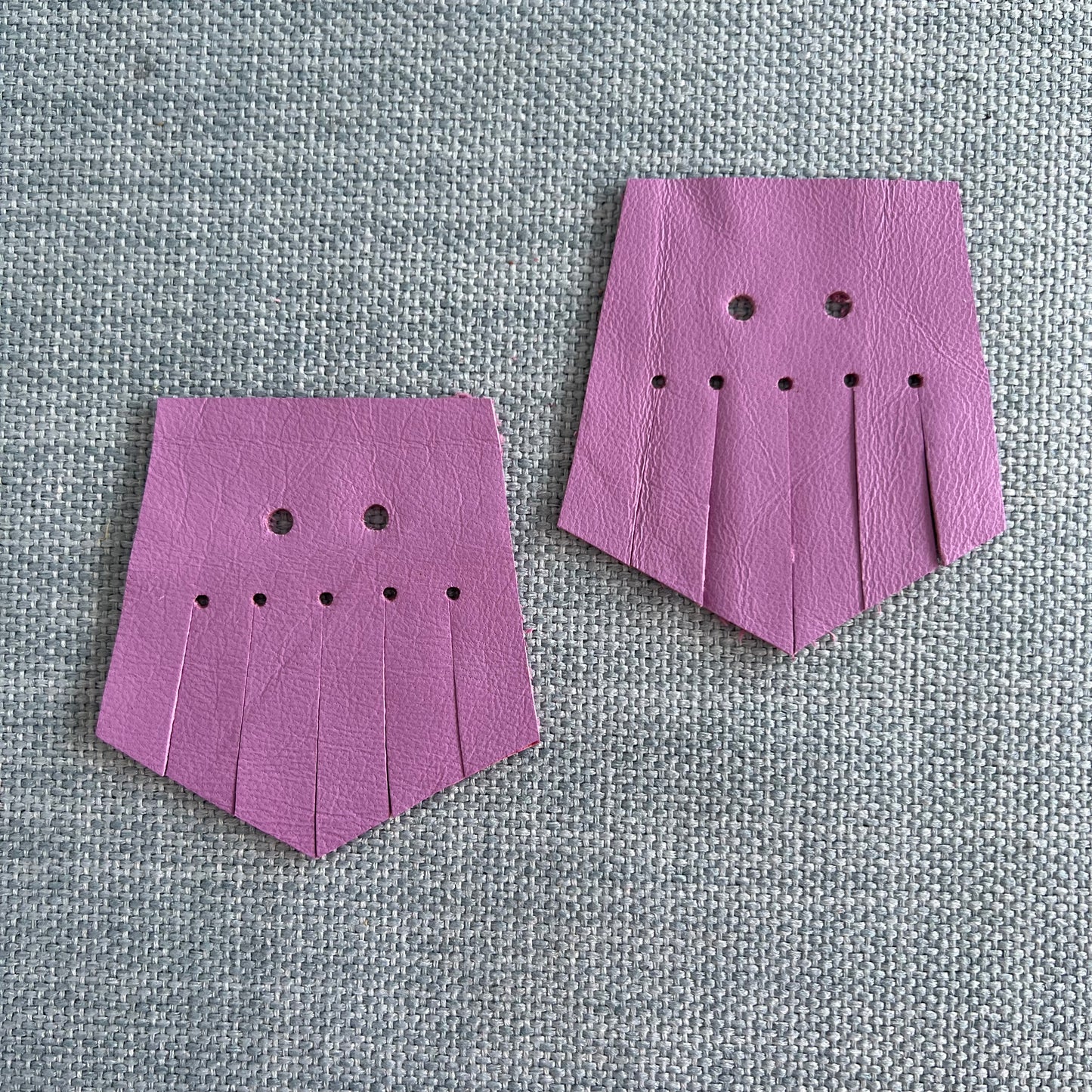 Small Leather Shoe Fringes - Mauve